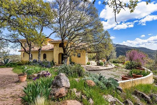 Detached House in Kelseyville, Lake County