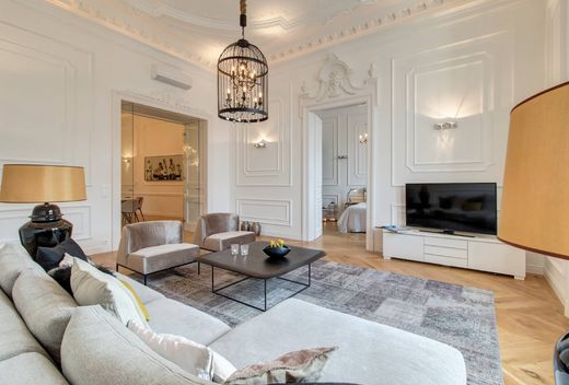 아파트 / Budapest