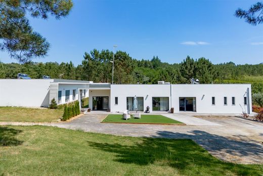 ‏בית חד-משפחתי ב  Porto de Mós, Distrito de Leiria