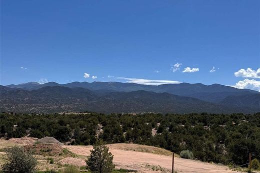 Land in Santa Fe, Santa Fe County