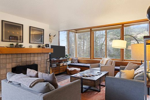 Apartment / Etagenwohnung in Wilson, Teton County