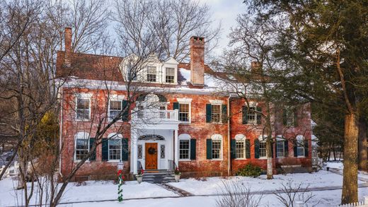 Apartment in Woodstock, Windsor County