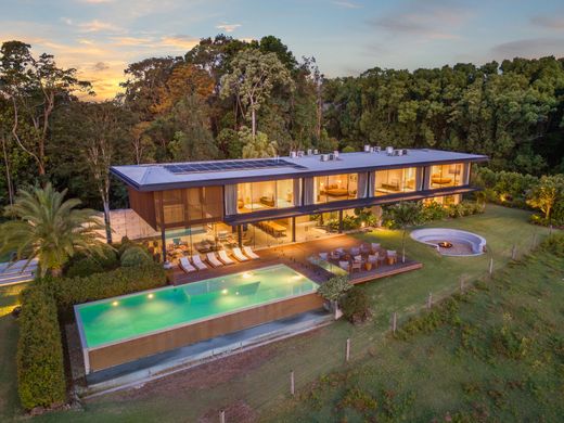 Detached House in Byron Bay, Byron Shire