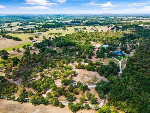 Luxury home in Decatur, Wise County