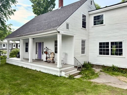 Luxury home in St Johnsbury, Caledonia County