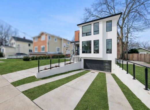 Luxury home in Tenafly, Bergen County