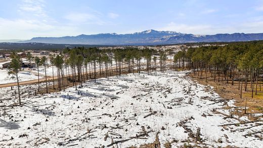 Grond in Colorado Springs, El Paso County