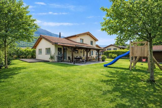 Detached House in Fully, Martigny District