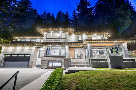 Detached House for sale in West Vancouver