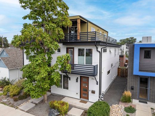 Detached House in Denver, Denver County