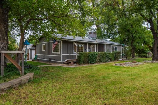 Einfamilienhaus in Anderson, Shasta County