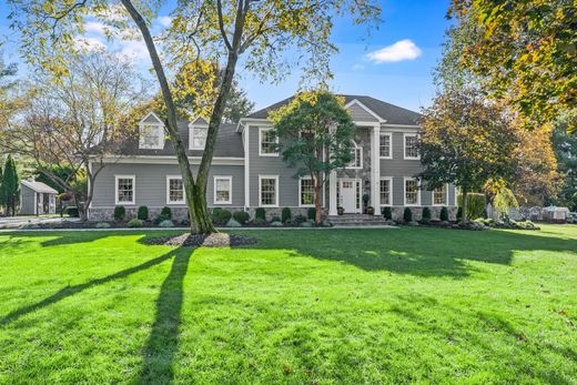 Detached House in Basking Ridge, Somerset County