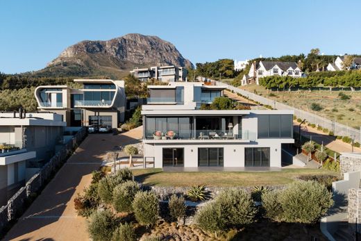 Einfamilienhaus in Somerset West, City of Cape Town