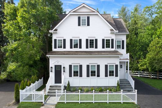 Detached House in Greenwich, Fairfield County