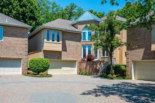 Detached House in Holmdel, Monmouth County