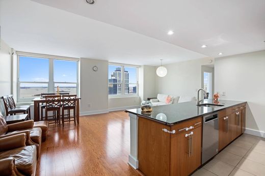 Luxury home in Jersey City, Hudson County