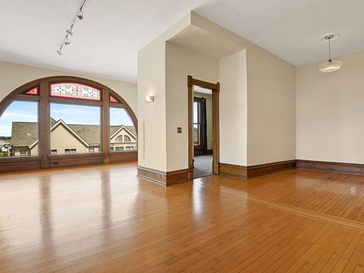 Apartment / Etagenwohnung in Minneapolis, Hennepin County