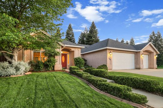 Detached House in Redding, Shasta County