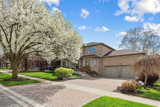 Detached House in Mississauga, Ontario