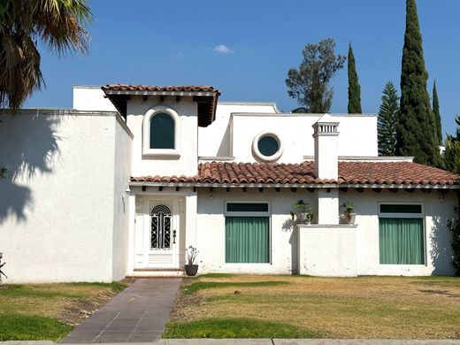 Einfamilienhaus in Santiago de Querétaro, Querétaro