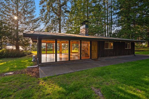Detached House in Freeland, Island County