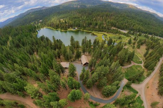 Luxury home in Prineville, Crook County