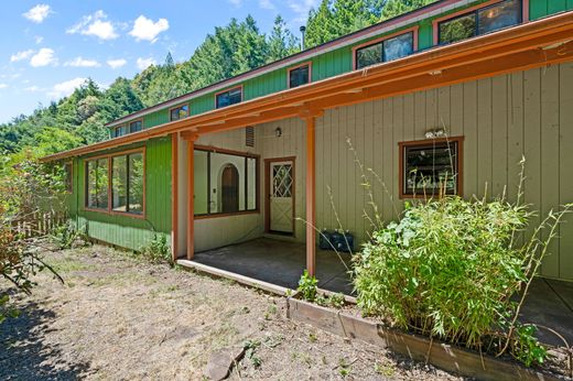 Einfamilienhaus in Navarro, Mendocino County