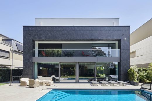 Semidetached House in Bertrange, Canton de Luxembourg