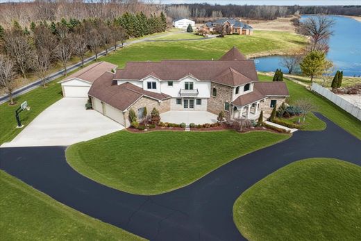 Casa en Groveland Corners, Oakland County