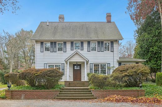 Detached House in Head of the Harbor, Suffolk County