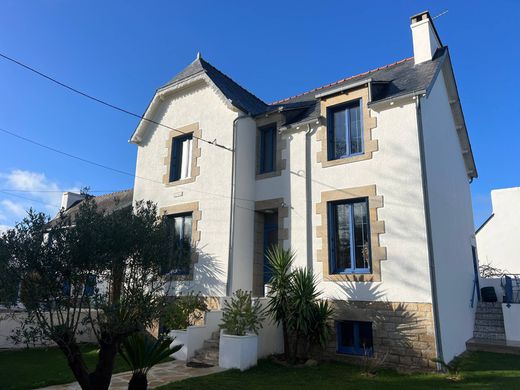 Detached House in Loctudy, Finistère