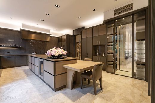 Detached House in Amsterdam, Gemeente Amsterdam