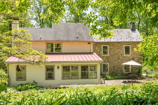 Luxury home in Bloomsbury, Hunterdon County