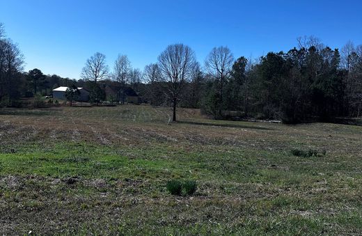 Land in Chattahoochee Hills, Fulton County