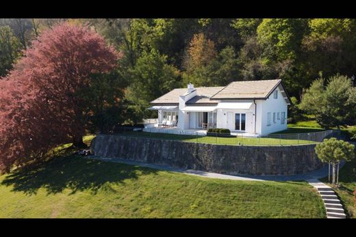 Detached House in Bursins, Nyon District