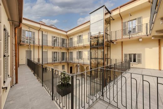 Appartement à Arona, Novare