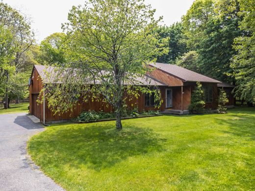 Частный Дом, Center Moriches, Suffolk County