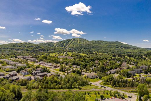 Grundstück in Bromont, Montérégie