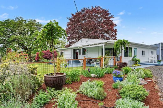 Detached House in Corvallis, Benton County
