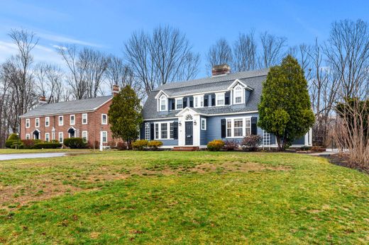 Luxury home in Andover, Essex County