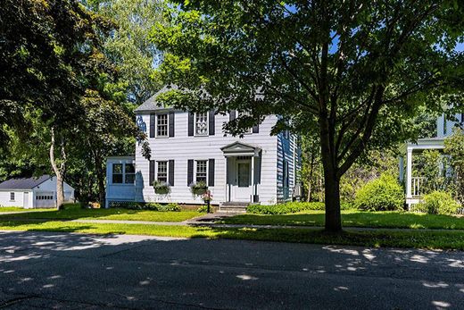 Vrijstaand huis in Bucksport, Hancock County