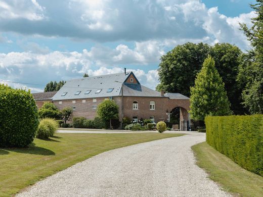 Landhuis in Gembloers, Namen