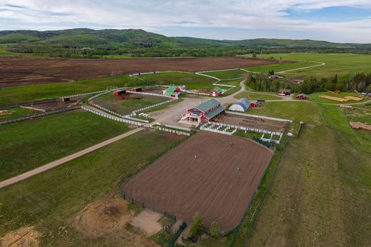 Country House in Turner Valley, Alberta