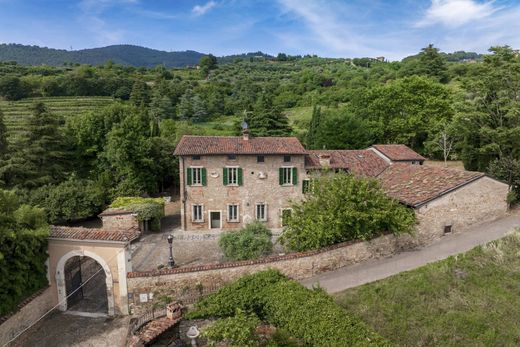 Villa Gussago, Brescia ilçesinde