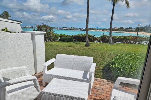 Stadswoning in Cable Beach, New Providence District