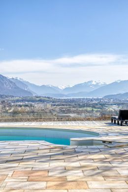 Casa en Annecy-le-Vieux, Alta Saboya