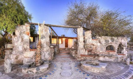 Detached House in Tucson, Pima County