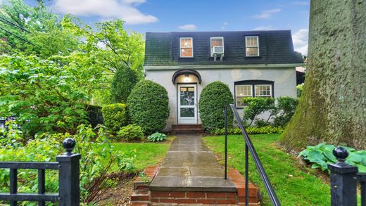 Luxus-Haus in Great Neck, Nassau County