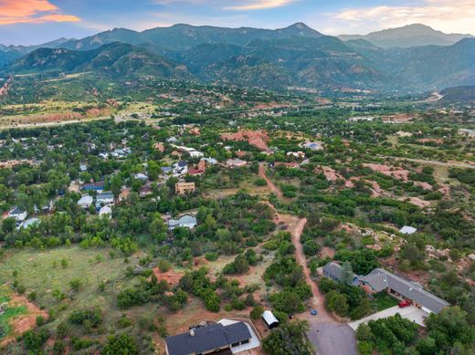 Участок, Colorado Springs, El Paso County