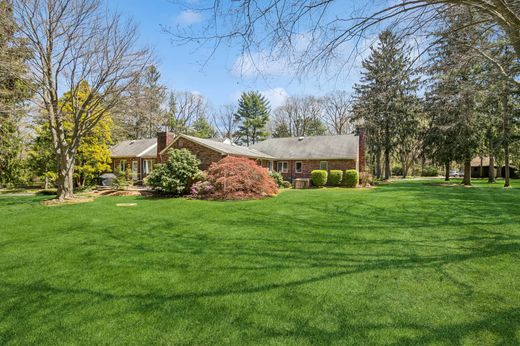 ‏בית חד-משפחתי ב  Muttontown, Nassau County